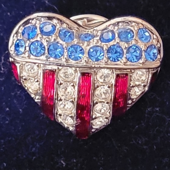 Swarovski USA Rhinestone Heart Flag Pin - Picture 2 of 7